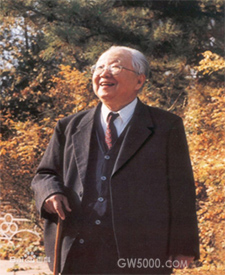 启功